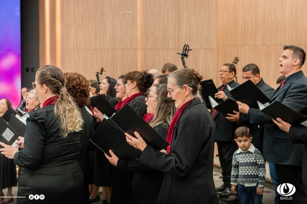Ação de Graças Coral e Orquestra IEADJO 
