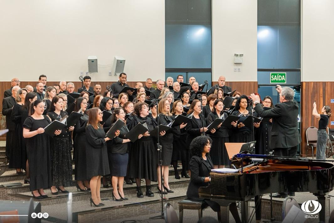 Ação de Graças Coral e Orquestra IEADJO