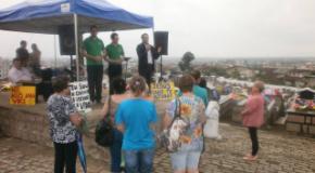 Ação evangelística realizada pela IEADJO no dia de Finados