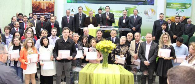 Culto da Vitória e terceiro dia do Congresso "Discipulado para o Brasil" Culto da Vitória e terceiro dia do Congresso "Discipulado para o Brasil"