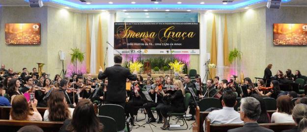 Coral e Orquestra celebram aniversário com Musical "Imensa Graça" Coral e Orquestra celebram aniversário com Musical "Imensa Graça"