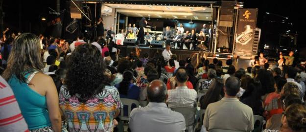 Deus é glorificado na Cruzada Evangelística Abençoando Joinville