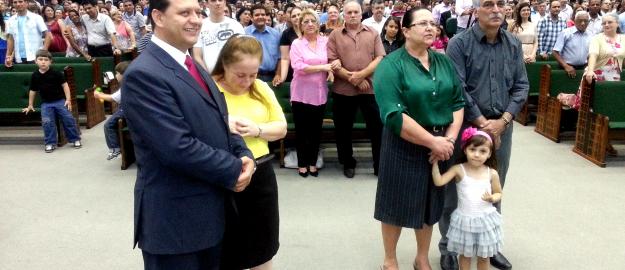 Pr Sérgio e irmã Maria H. Melfior, 27 anos juntos Pr Sérgio e irmã Maria H. Melfior, 27 anos juntos