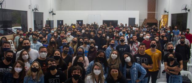 Jovens da IEADJO participam do Seminário “Antes do Sim” Jovens da IEADJO participam do Seminário “Antes do Sim”