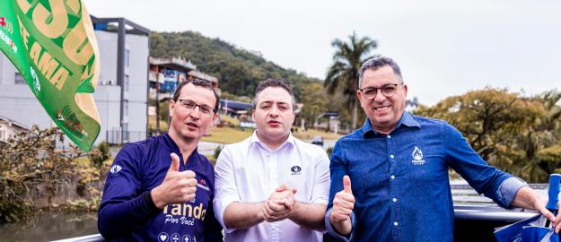 IEADJO vai às ruas de Joinville com grande carreata no Dia da Bíblia IEADJO vai às ruas de Joinville com grande carreata no Dia da Bíblia