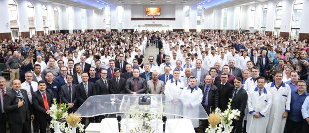 IEADJO realiza batismo de 251 novos membros