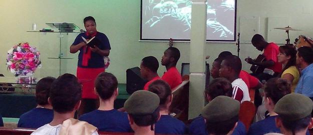 Culto Brasil\Haiti (Português-Francês)... Manhã de Bençãos!!! Culto Brasil\Haiti (Português-Francês)... Manhã de Bençãos!!!
