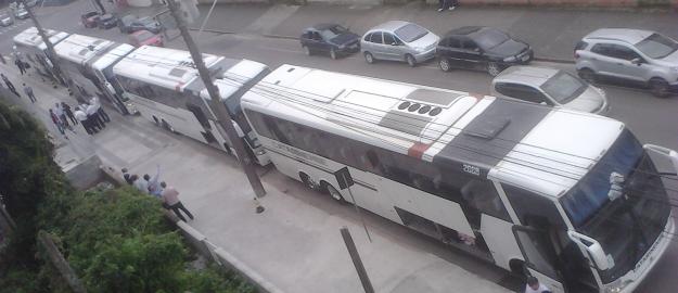 Saida de ônibus transportando as irmãs ao Retiro Espiritual para Mulheres em Florianópolis