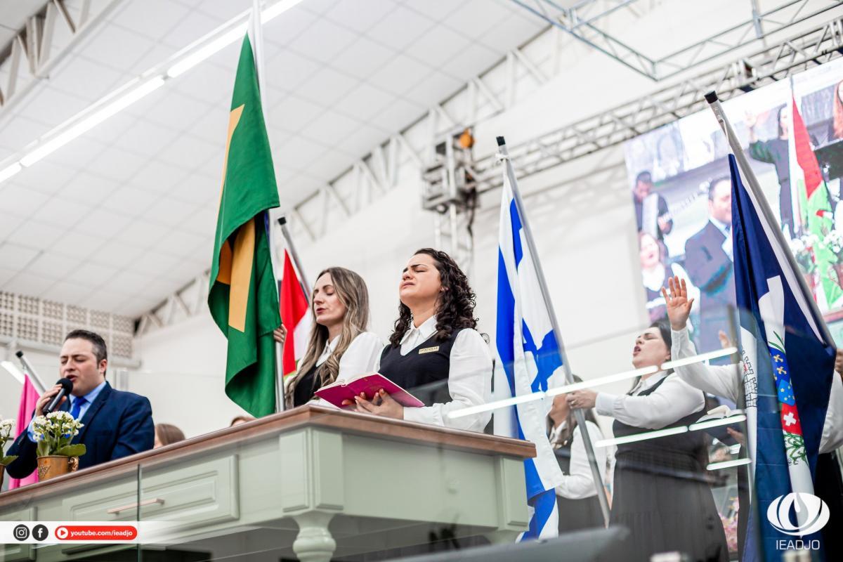 60 Anos de História e Oração