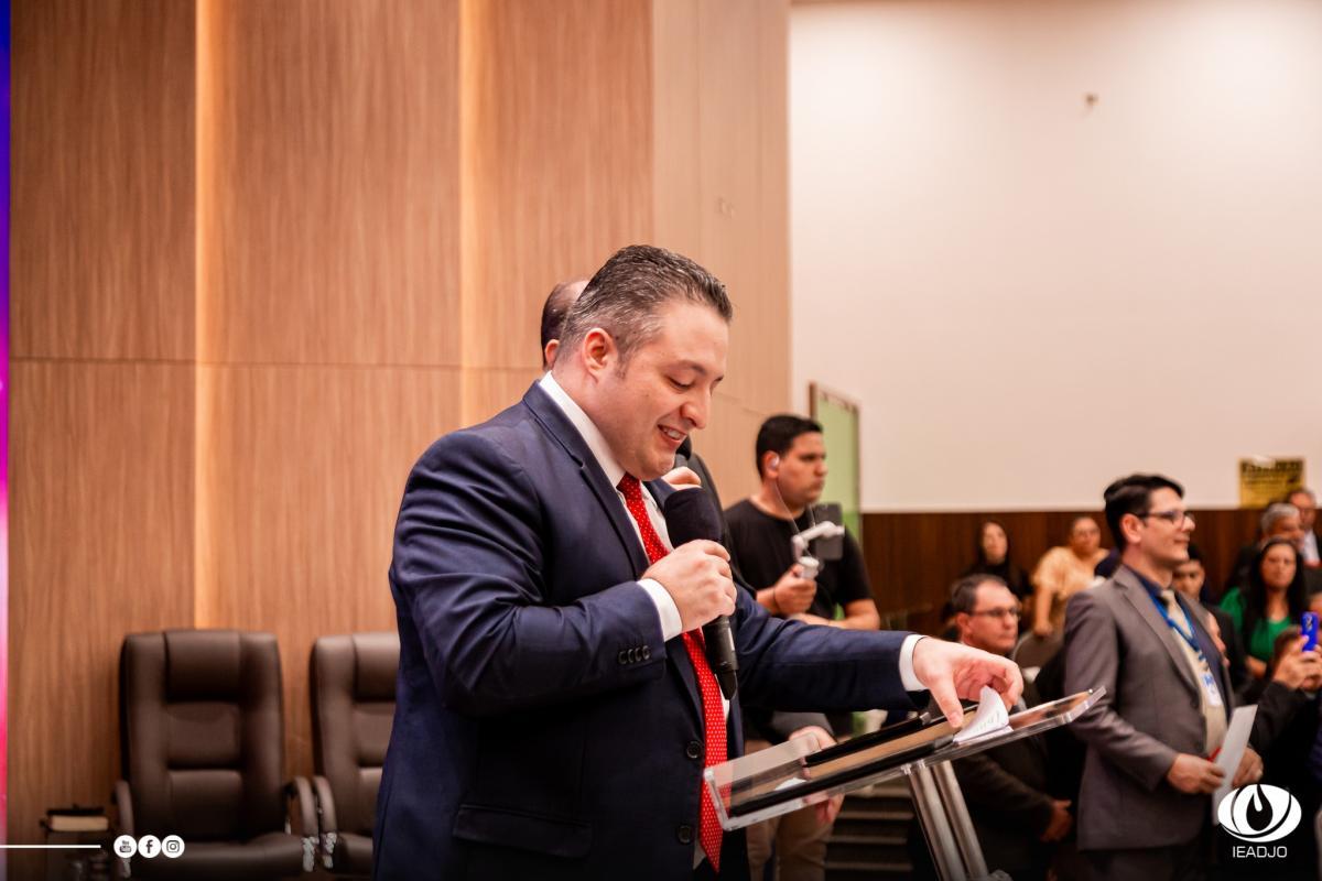 ​12 Dias de Clamor: Campanha marca o início de 2025 com grande envolvimento da igreja