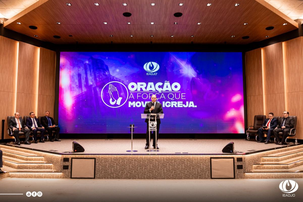 12 Dias de Clamor: Departamento de Missões Siloé participa da sexta noite e novos presbíteros são ordenados