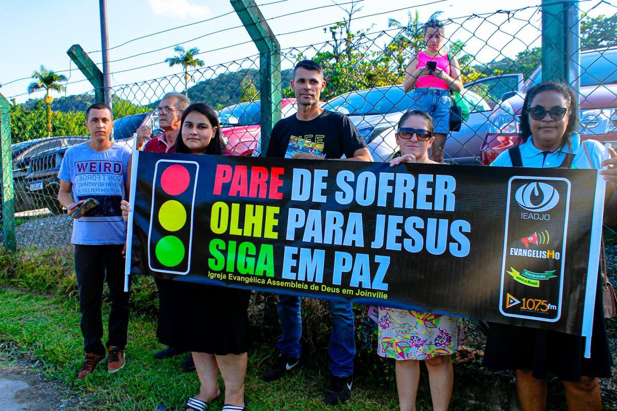 IEADJO inicia “Mês Global de Evangelização” com entrega de cerca de 30 mil literaturas na Festa do Trabalhador
