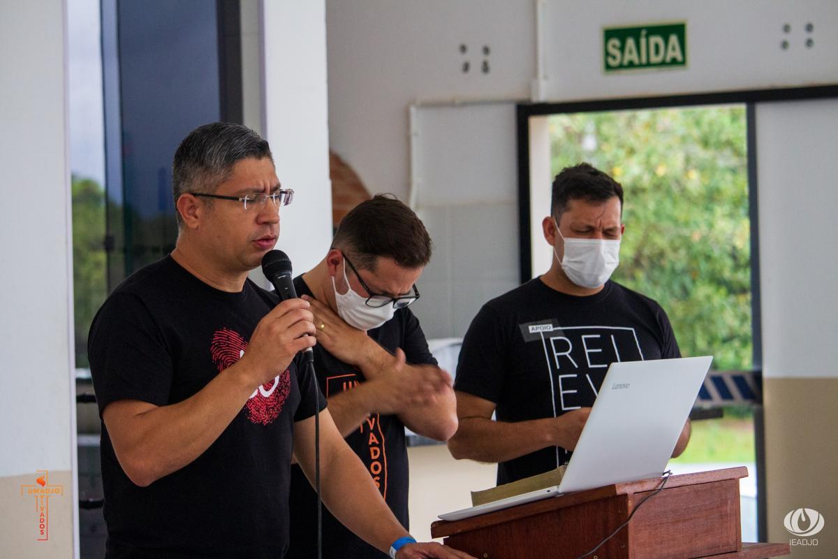 Jovens da IEADJO participam do Seminário “Antes do Sim”
