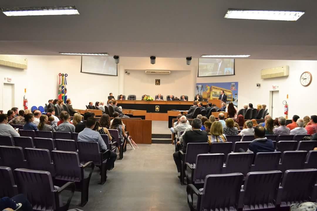 Rádio 107,5 FM recebe homenagem do Poder Legislativo de Joinville - Dezembro 2015