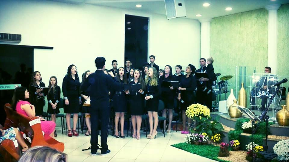 Pré-Congresso de Adolescentes na Vila Industrial