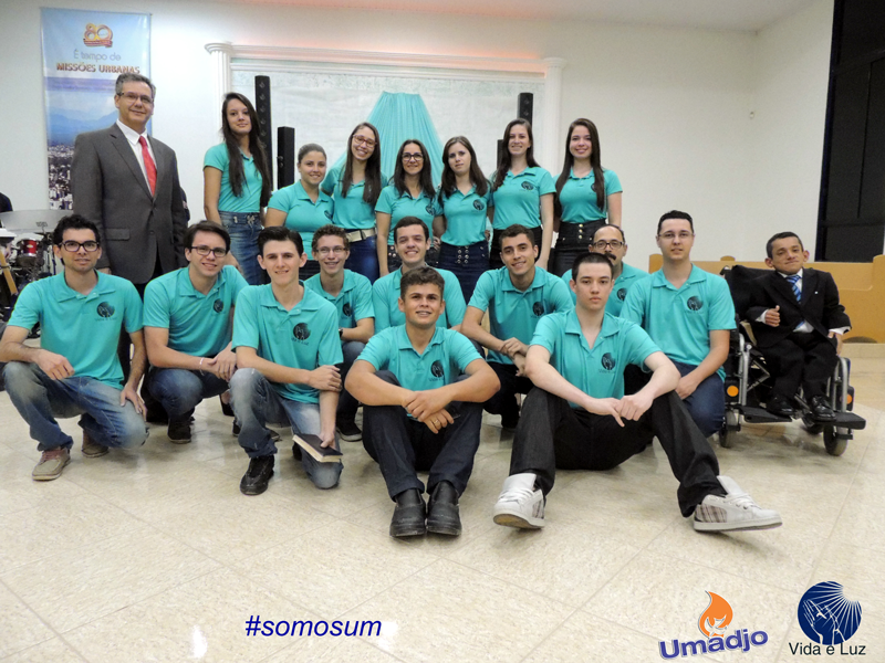 Pré-Congresso de Jovens no Jardim Camélia